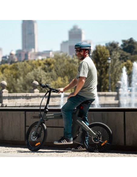 BICICLETA ELÉCTRICA EBIKE SMARTGYRO NIMBUS